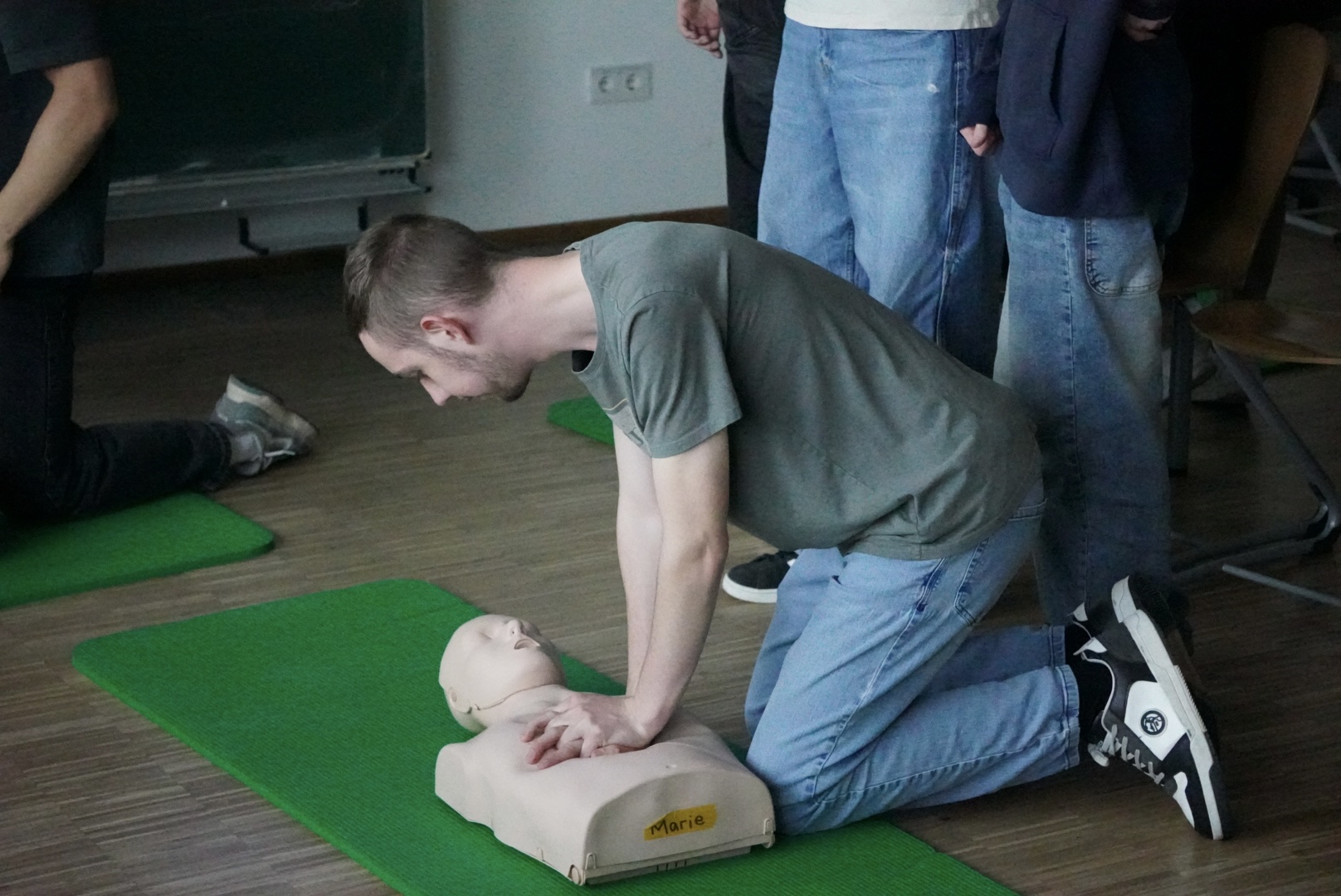 Fit für den Notfall dank des P-Seminars „Lebensretter“